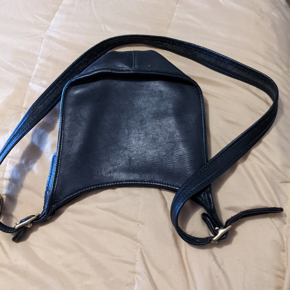 Coach purse - Picture 2 of 2